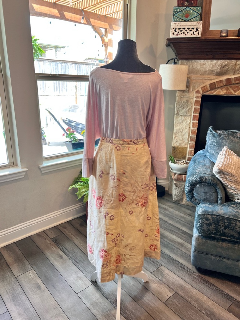 Ralph Lauren Cream Midi Skirt with Pink Floral Print - Picture 2 of 5